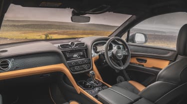 Range Rover vs Bentley Bentayga - Bentley Bentayga interior (passenger view)